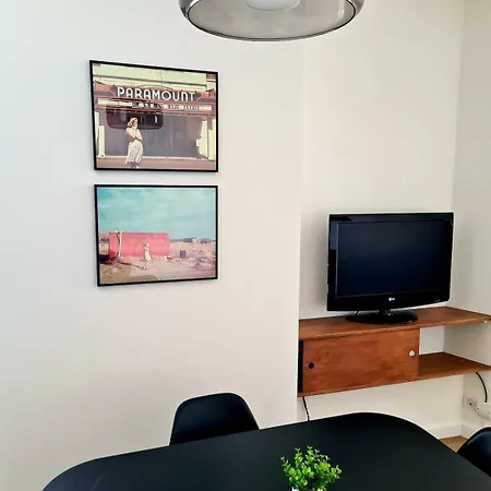 Apartment 2 Bedrooms 5 Min Walk To Croisette Cannes